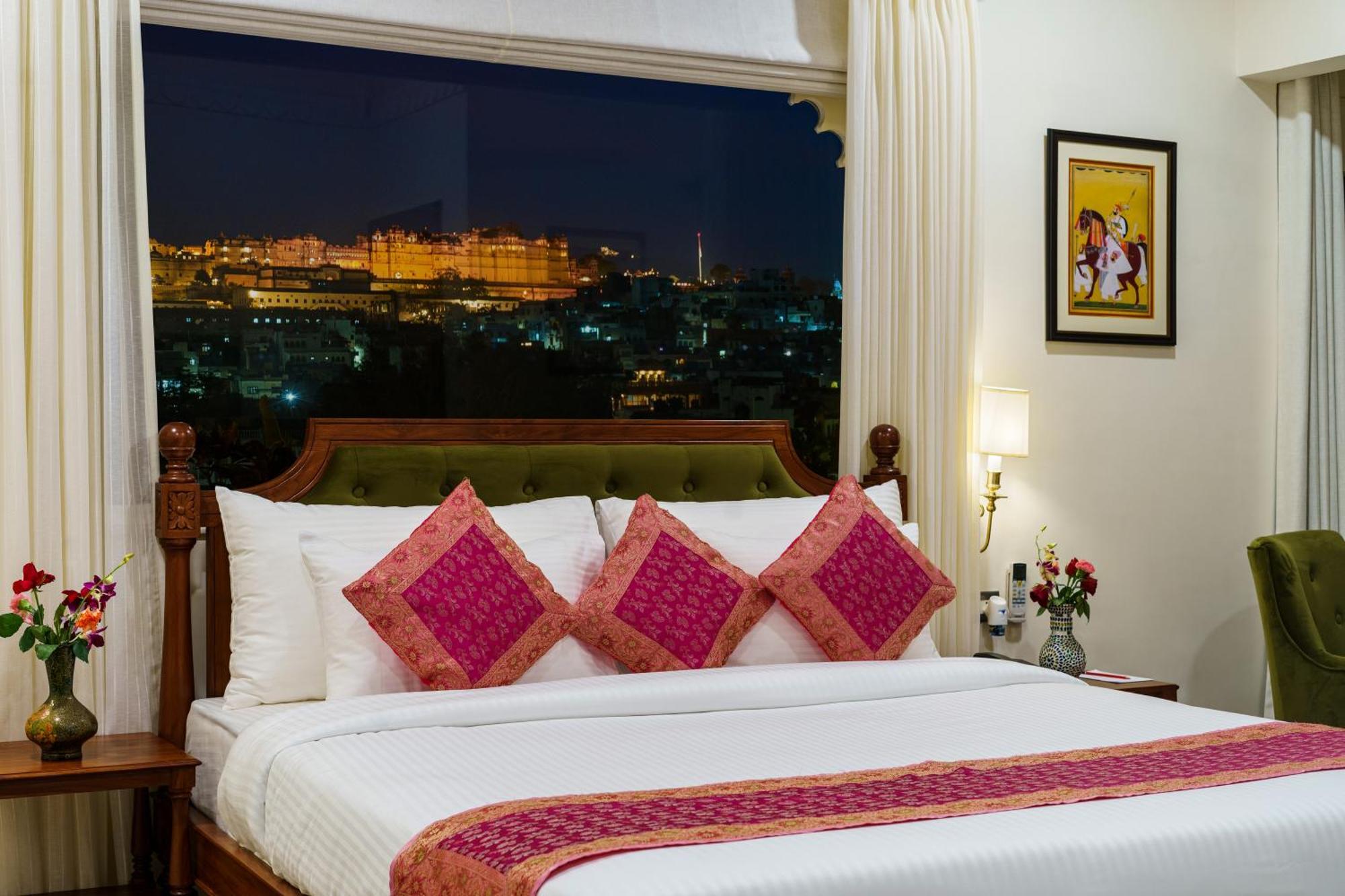Chunda Haveli Hotel Udaipur Exterior photo